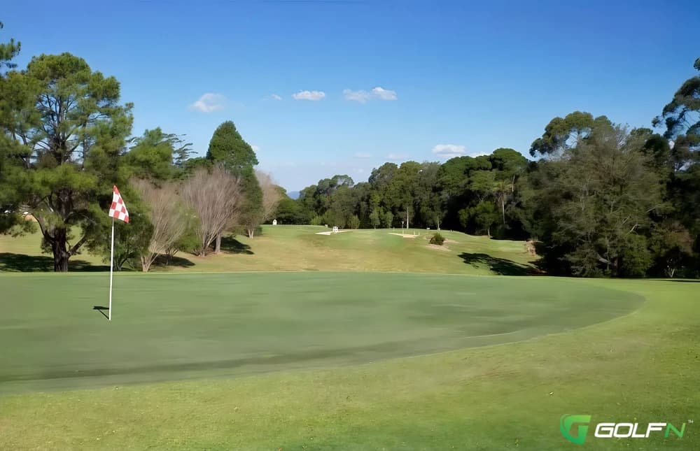 Tamborine Mountain Golf Club in Tamborine Mountain, Queensland β public, 18-hole golf course