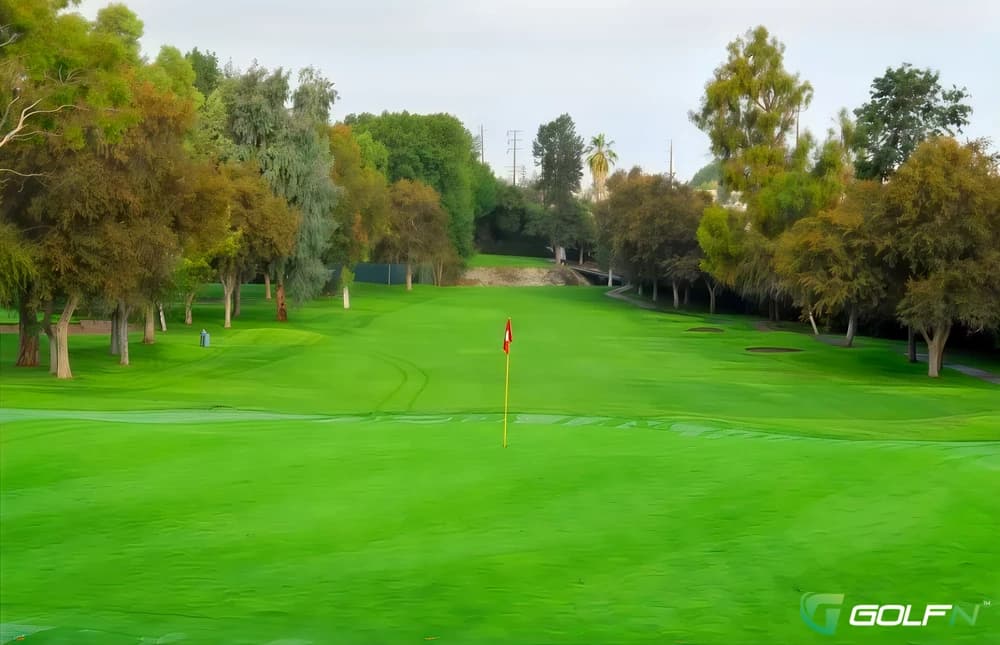Candlewood Country Club in Whittier, California — private, 18-hole golf course, designed by Harry Rainville (1953)