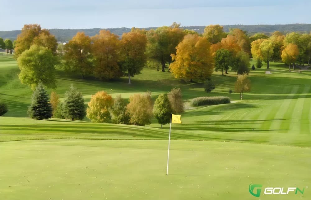 Cochrane Castle Golf Club in Johnstone, Scotland — private, 18-hole golf course, designed by S&H Golf, Inc.