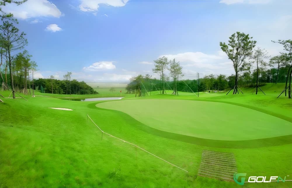 Seo Pyeongtaek Golf Club in Pyeongtaek-si, Gyeonggido β semi-private, 18-hole golf course