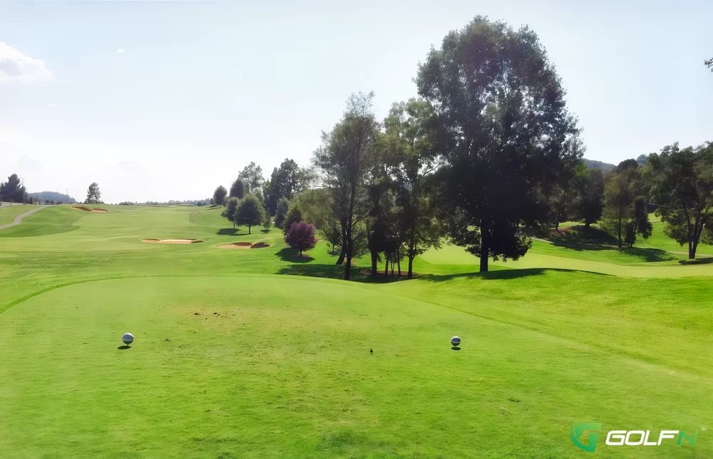 Crockett Ridge Golf Club in Kingsport, Tennessee — public, 18-hole golf course, designed by Tom Clark (1999)