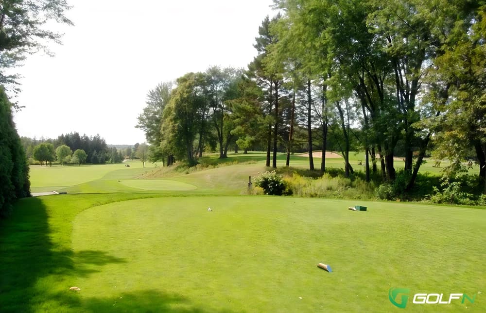 Woodside - Hillsdale Golf & Country Club in Mirabel, Quebec — private, 36-hole golf course, designed by Howard Watson