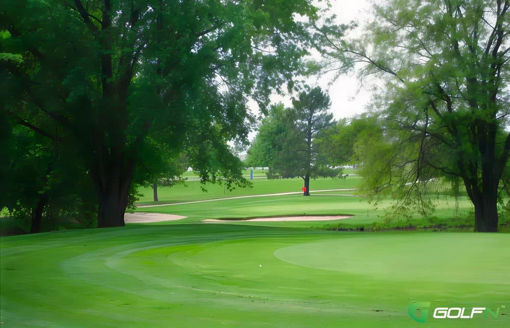 Salina - Greatlife Golf & Fitness in Salina, Kansas — semi-private, 18-hole golf course, designed by James Dalgleish (1930)