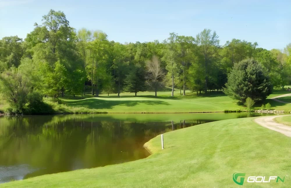 Woodhaven Country Club in Bethany, Connecticut — public, 9-hole golf course, designed by Al Zikorus