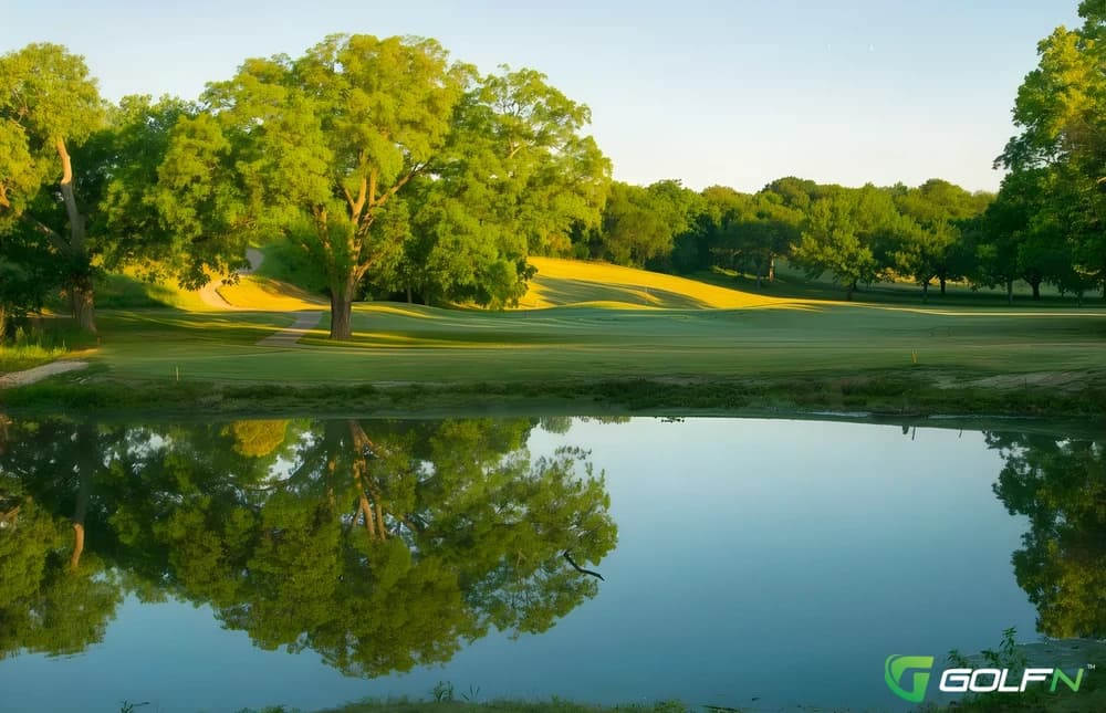 Meadowbrook Municipal Golf Course in Fort Worth, Texas — public, 18-hole golf course, designed by John Bredemus (1930)