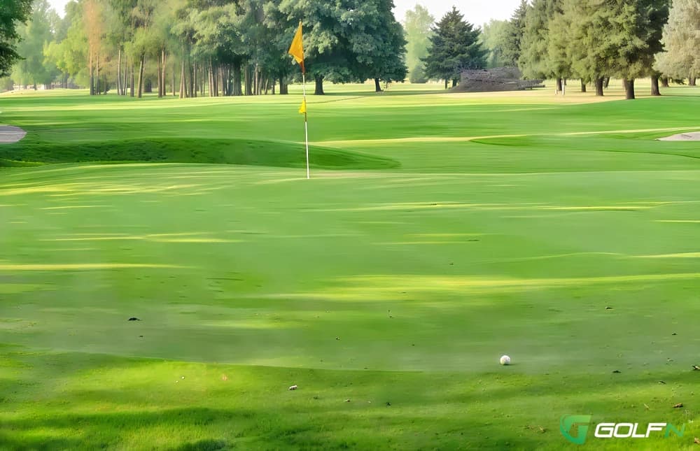 Black Rock Creek Golf Club in Sunnyside, Washington — semi-private, 18-hole golf course