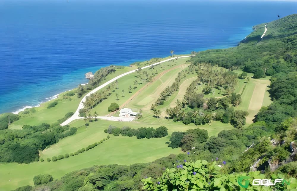 Christmas Island Golf Club in Christmas Island, South Australia β public, 18-hole golf course
