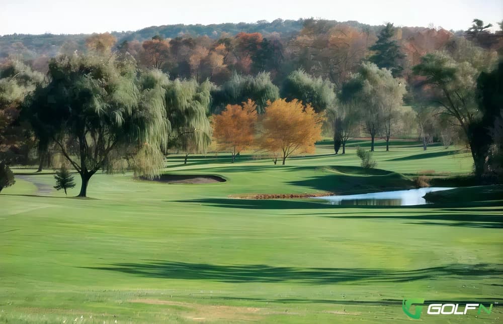 Avenel Golf Club in Avenel, Victoria β semi-private, 18-hole golf course, designed by Hal Purdy