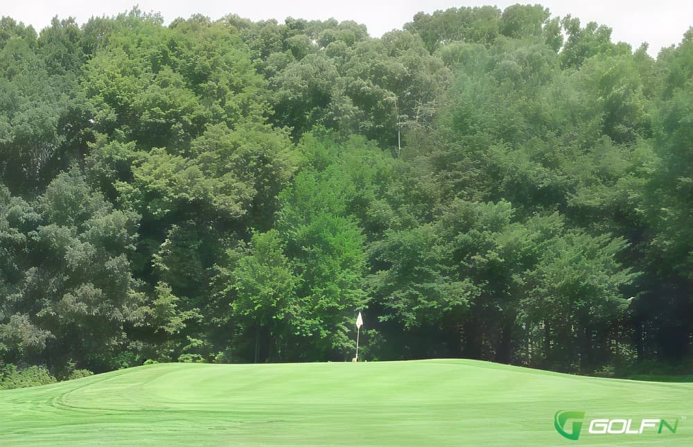 Edgebrook Golf Course in Brookings, South Dakota — public, 18-hole golf course, designed by What is the par of Edgebrook Golf Course
The par of Edgebrook Golf Course is 70.
