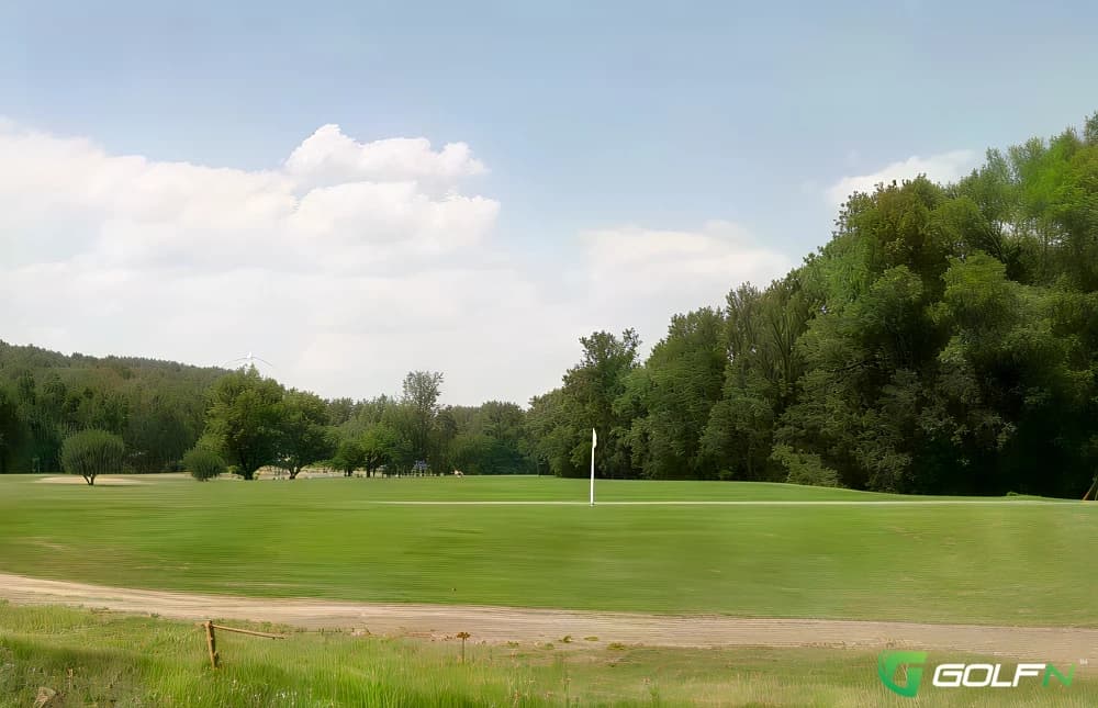 Cherry Valley Golf Course in New Albany, Indiana — public, 9-hole golf course