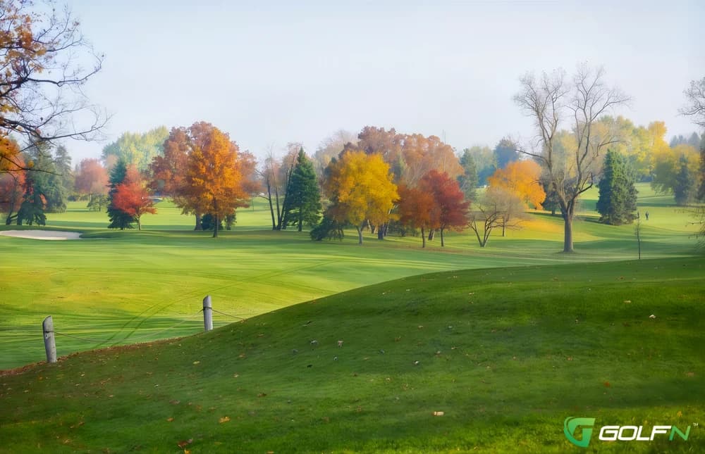 Rolling Hills - Silver Lake Country Club in Orland Park, Illinois — public, 9-hole golf course, designed by Charles Maddox