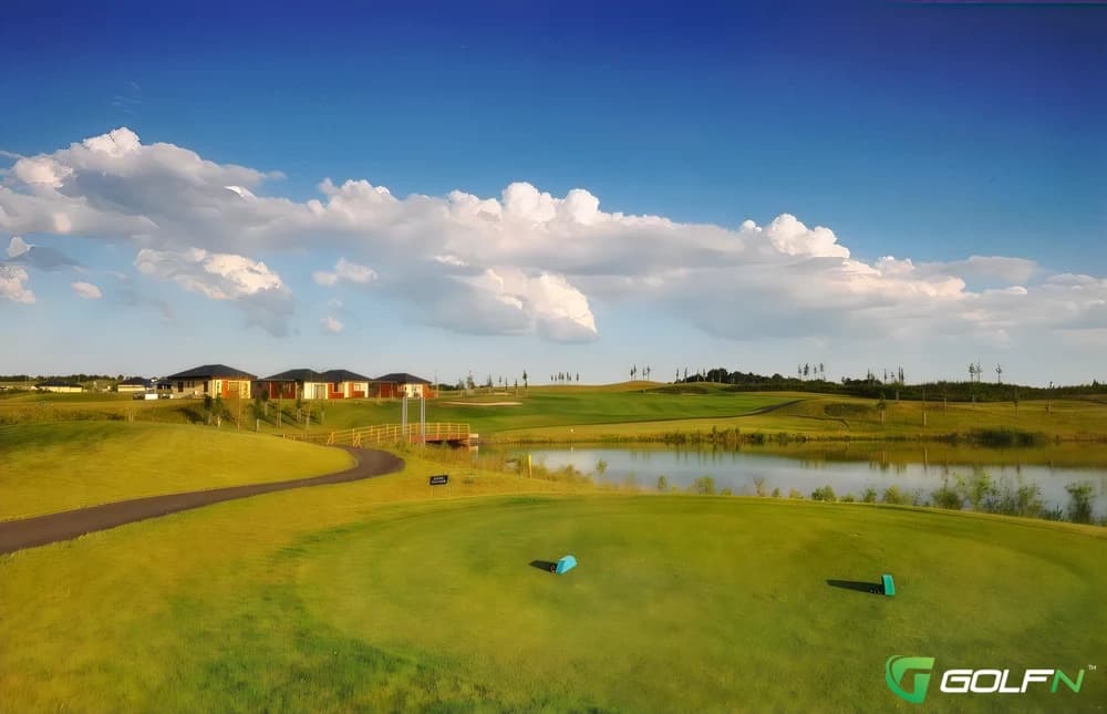Aspen - Elk Ridge Resort in Elk Ridge, Saskatchewan — resort, 27-hole golf course