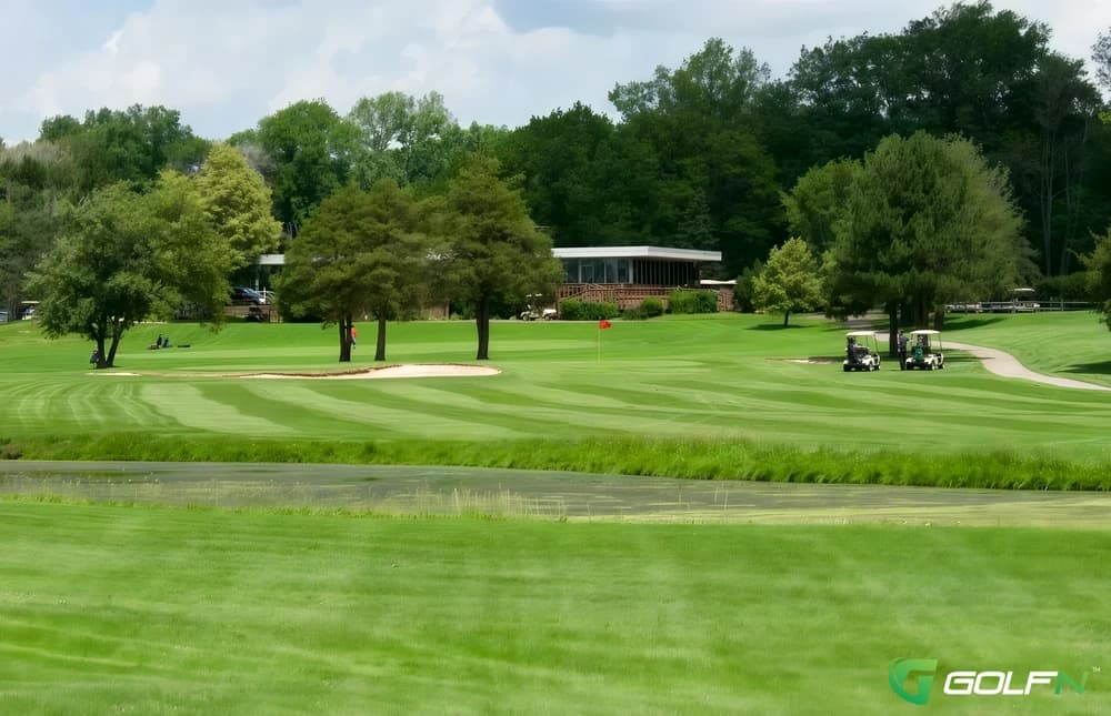 Furnace Run - Seneca Golf Course in Broadview Heights, Ohio — public, 9-hole golf course