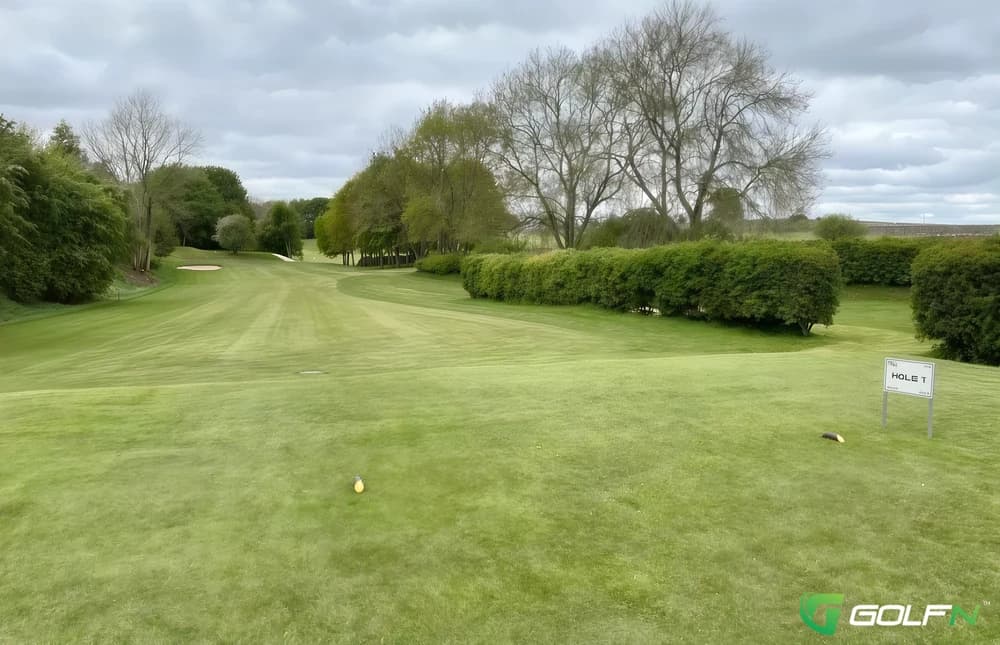 Penrith Golf & Recreation Club in Penrith, New South Wales β semi-private, 18-hole golf course