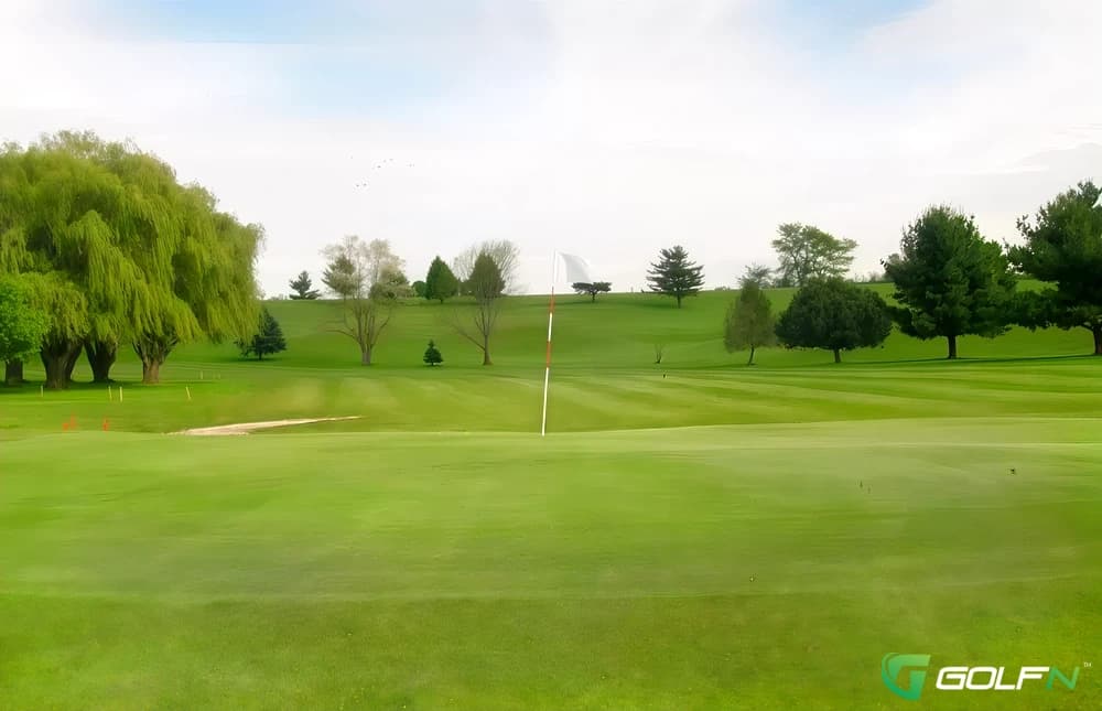 Hidden Hills Golf Course in Bettendorf, Iowa — public, 18-hole golf course