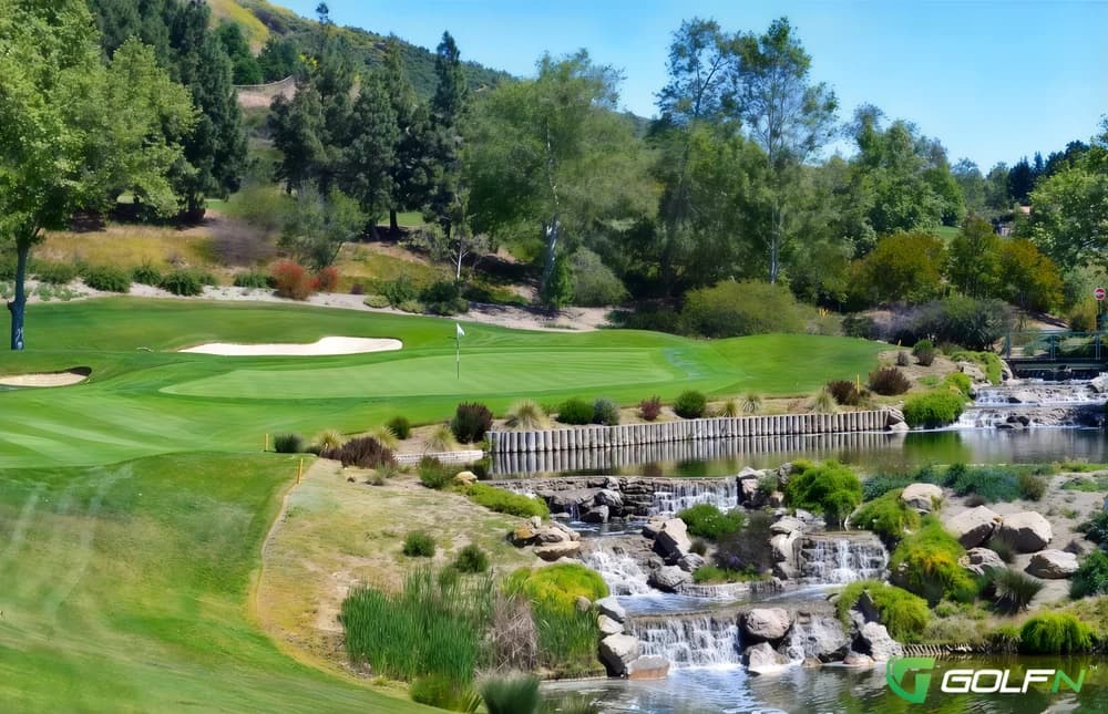 Lakes/Oaks-North Ranch Country Club in Westlake Village, California — private, 18-hole golf course, designed by Ted Robinson, Sr. (1976)