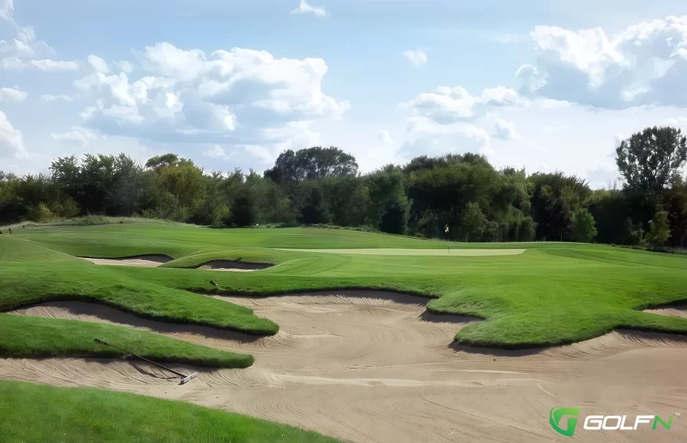 Blackstone Golf Club in Marengo, Illinois — public, 18-hole golf course, designed by Bob Lohmann (2006)