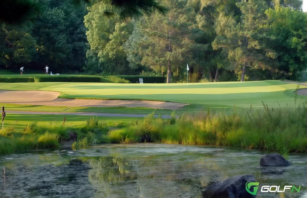 Algonquin Golf Club in Messines, Quebec — public, 18-hole golf course