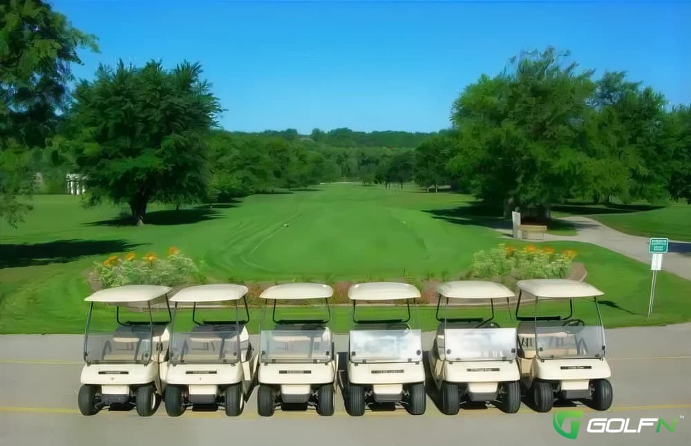 The Links At Crystal Lake in Pontiac, Michigan — public, 18-hole golf course, designed by Bob Simmons