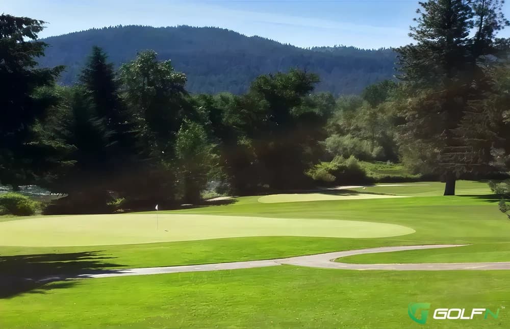 Leavenworth Golf Club in Leavenworth, Washington — semi-private, 18-hole golf course