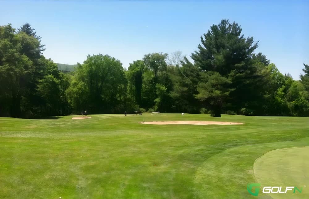 Stoke Rochford Golf Club in Grantham, England — private, 18-hole golf course