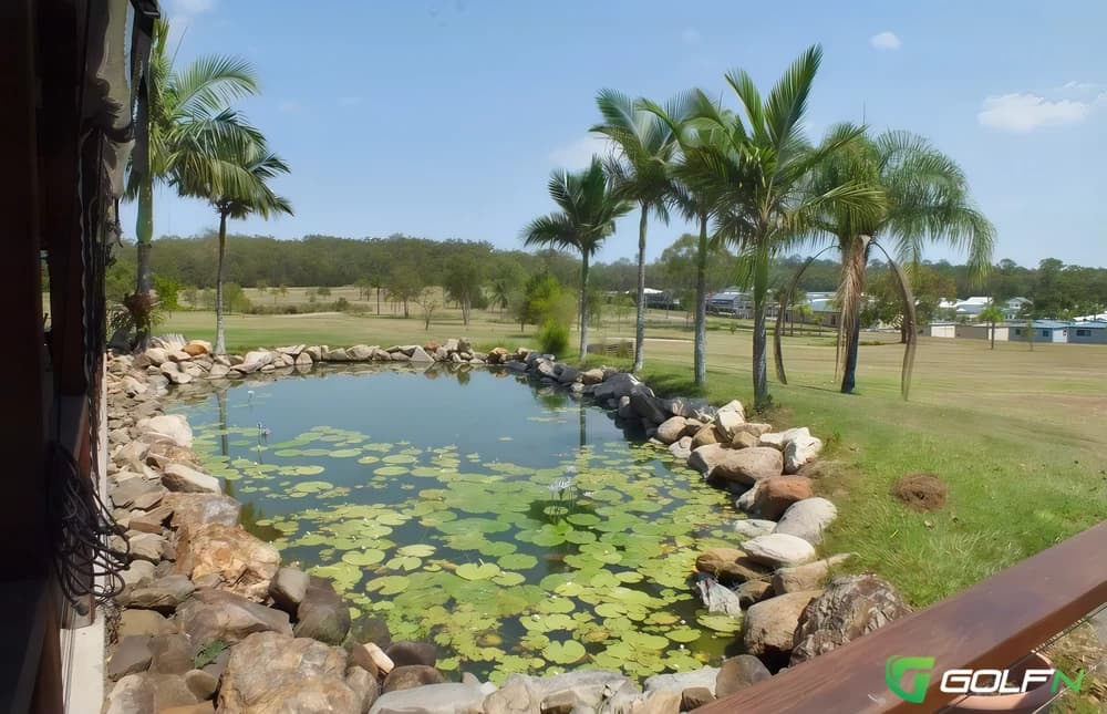 Chambers Pines Golf Course in Brisbane, Queensland β public, 9-hole golf course