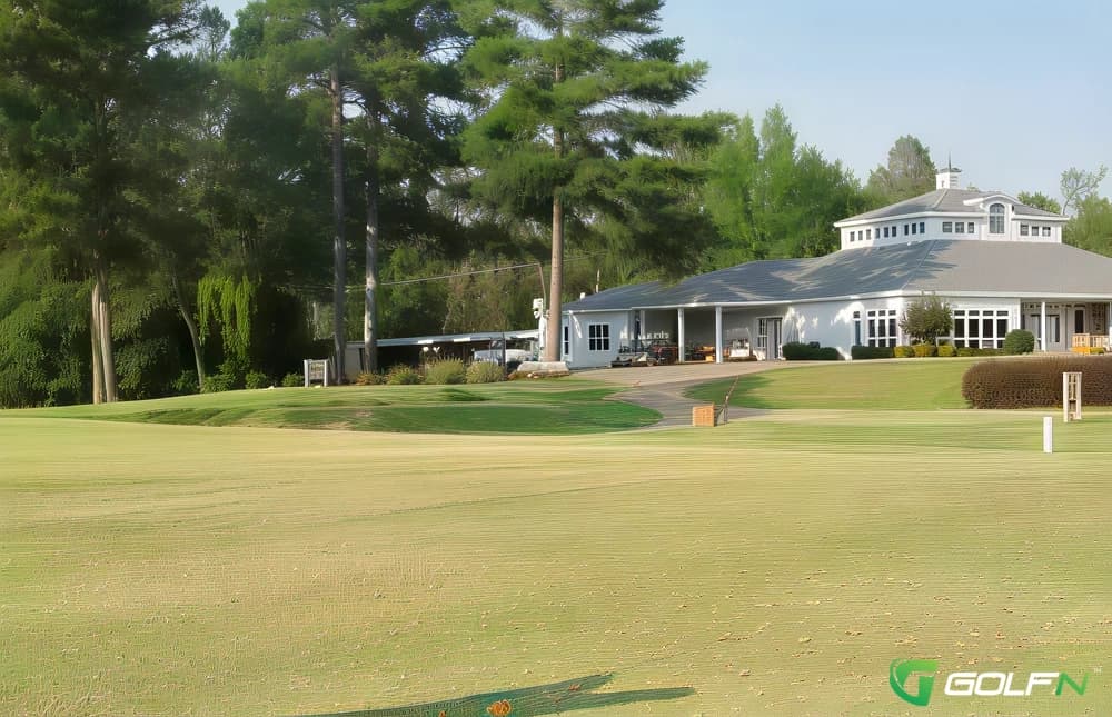 Fulton Country Club in Fulton, Illinois — private, 18-hole golf course