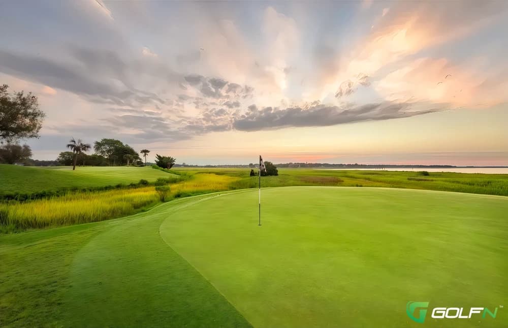 Patriots Point Golf Links in Mount Pleasant, South Carolina — public, 18-hole golf course, designed by Willard Byrd
