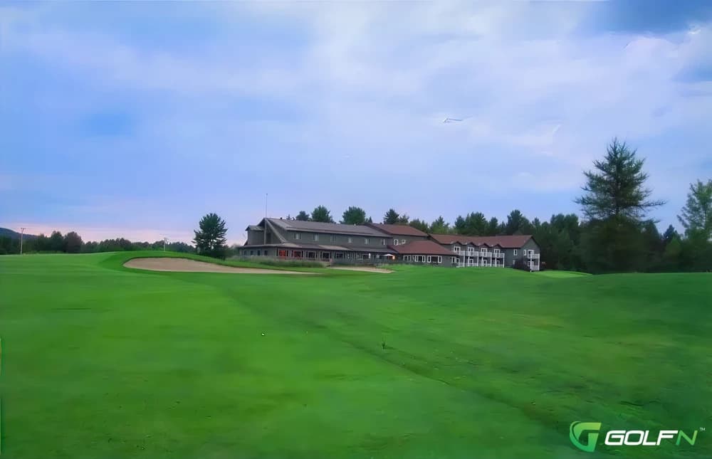 Heritage Club De Golf in Notre-Dame-De-La-Paix, Quebec — semi-private, 18-hole golf course