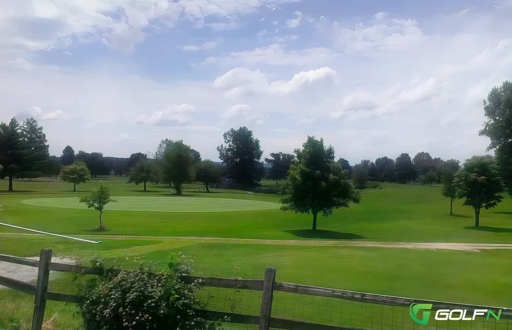 Dayton Ridge Golf Club in Ottawa, Illinois — public, 9-hole golf course