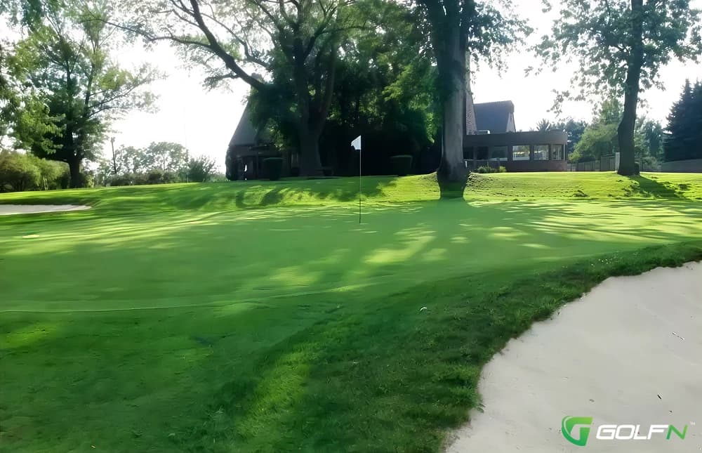 Brackenridge Heights Golf Course in Natrona Heights, Pennsylvania — private, 9-hole golf course, designed by Tom Bendelow (1918)