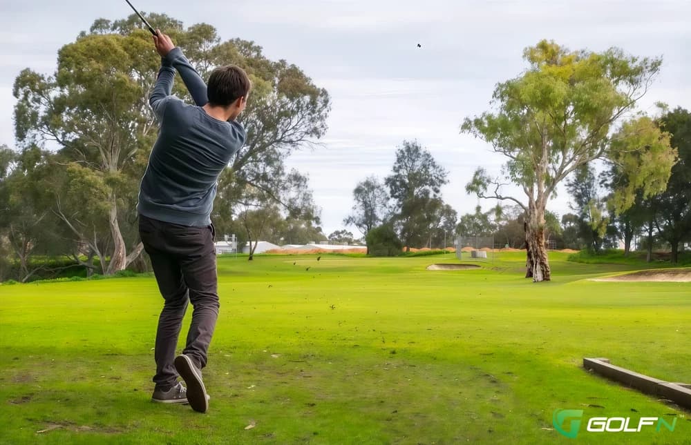 Gawler Par 3 Golf Course in Willaston, South Australia β public, 9-hole golf course