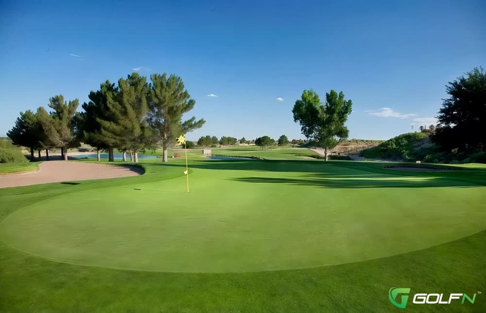 Picacho Hills Country Club in Las Cruces, New Mexico — private, 18-hole golf course, designed by Joe Finger (1979)