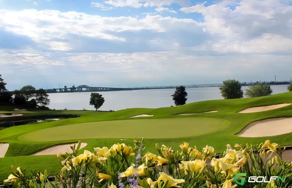 Burlington Golf & Country Club in Burlington, Ontario — private, 18-hole golf course, designed by Stanley Thompson (1922)