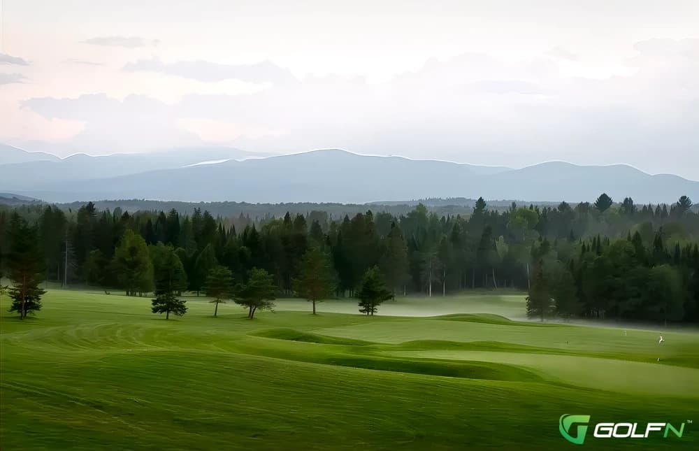 Owl'S Head Golf Club in Mansonville, Quebec — resort, 18-hole golf course, designed by Graham Cooke (1992)