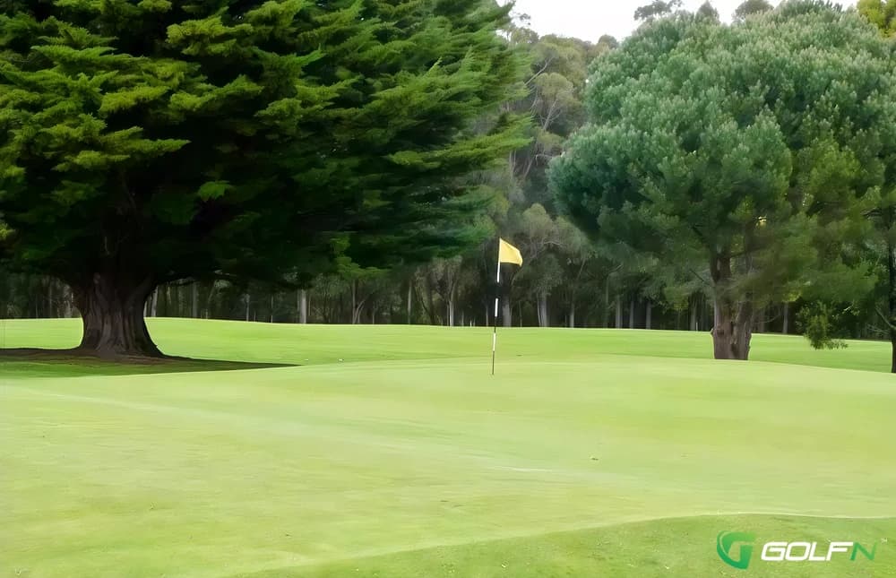 Burnie Golf Club in Camdale, Tasmania β semi-private, 18-hole golf course