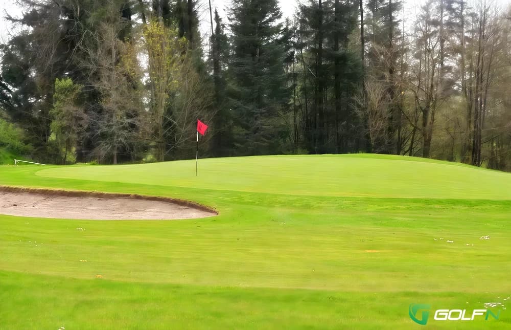 Claremorris Golf Club in Claremorris, Mayo โ public, 18-hole golf course, designed by Tom Craddock (1998)