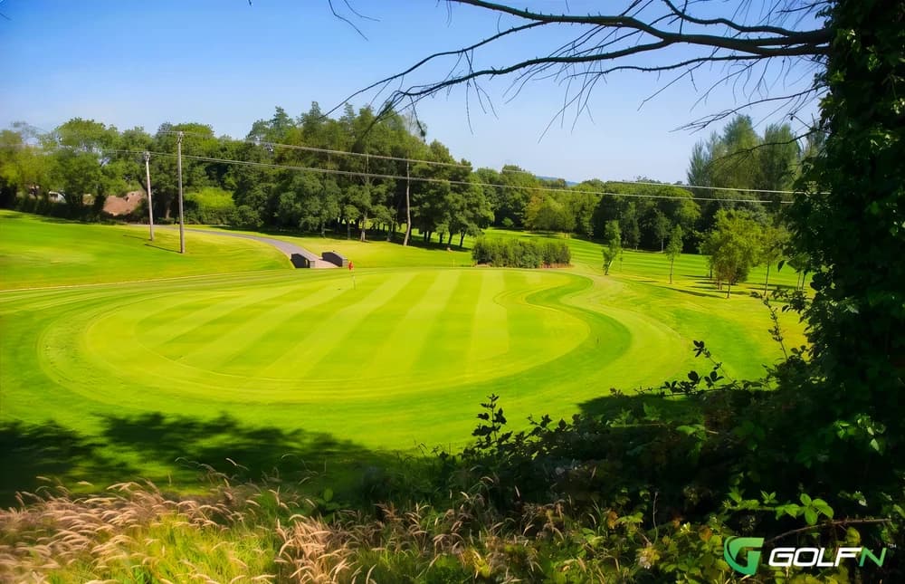Castlereagh Hills Golf Club in Belfast, Carlow — semi-private, 18-hole golf course, designed by David Jones