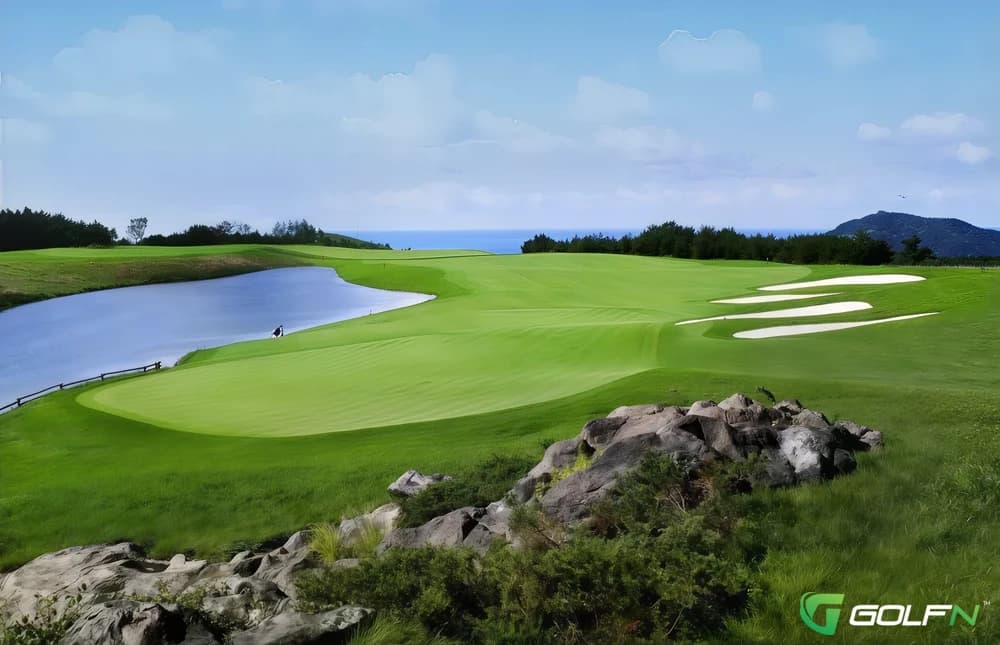 Forest - Lotte Skyhill Jeju Country Club in Seogwipo-si, Jejudo — resort, 36-hole golf course, designed by Robert Trent Jones, Jr. (2005)