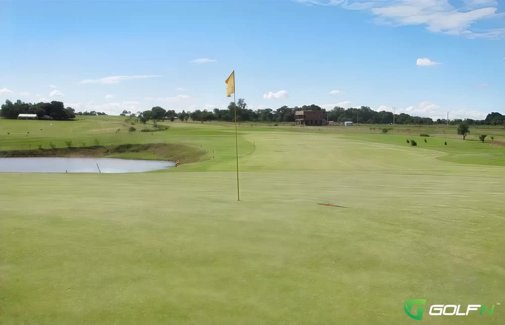 Arista Country Club in Yeonmu-eup, Chungcheongnamdo β public, 18-hole golf course, designed by Emilio Serra (2011)