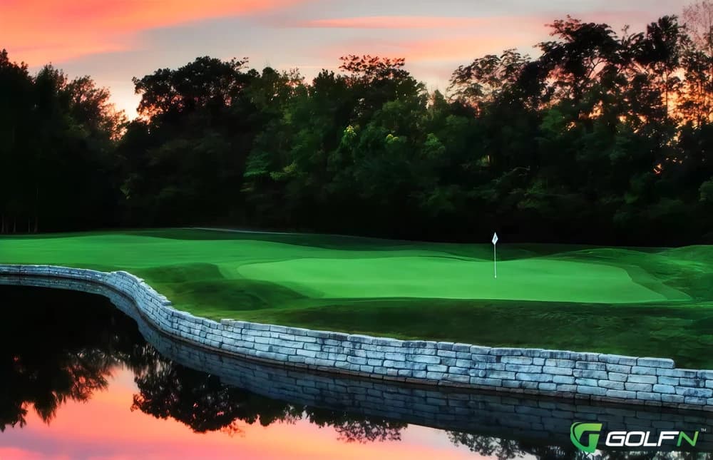 The Bridgewater Club in Carmel, Indiana — private, 18-hole golf course, designed by Pete Dye (1999)