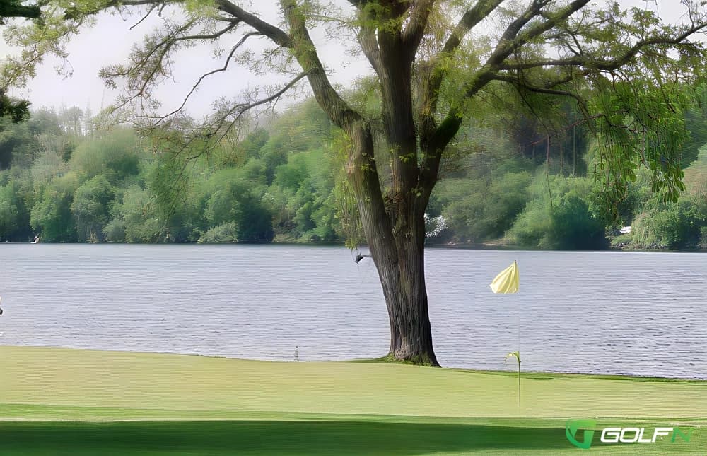 Lake Wisconsin Country Club in Prairie Du Sac, Wisconsin — semi-private, 18-hole golf course, designed by Yngsdal & Boehmer