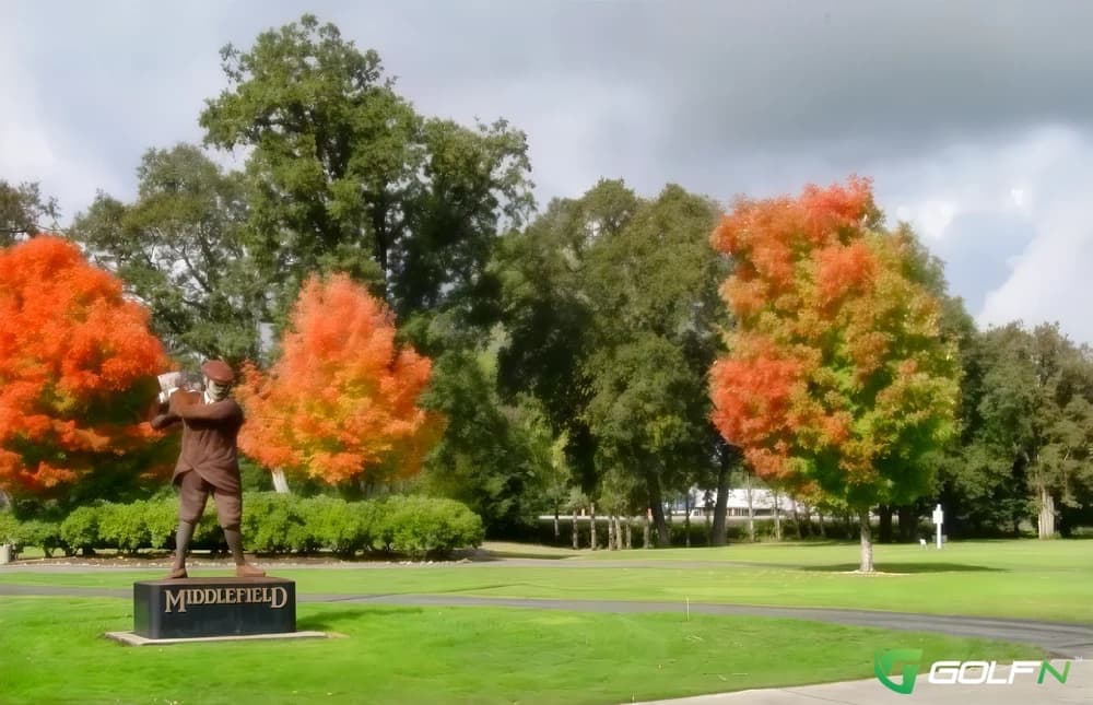 Middlefield Village Golf Course in Cottage Grove, Oregon — public, 18-hole golf course, designed by Gene Bunny Mason