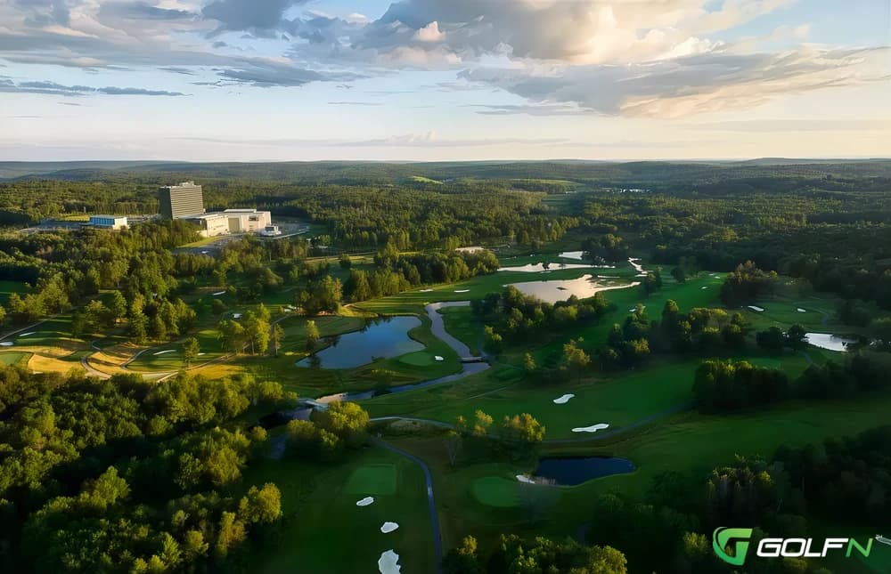 Monster Golf Club in Monticello, New York — 18-hole golf course, designed by Joe Finger (1963)