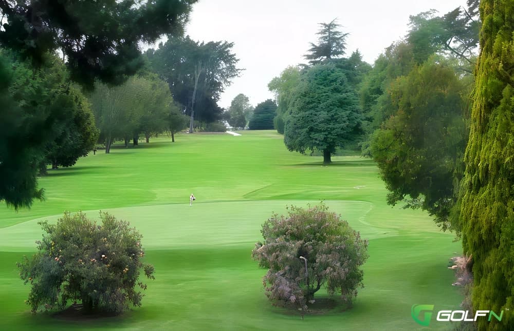 Onga Onga Golf Club in Onga Onga, Hawke's Bay β 9-hole golf course