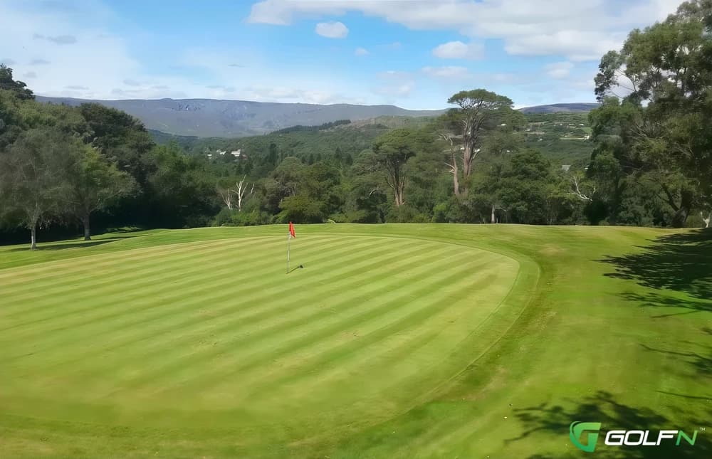Glengarriff Golf Club in Dromgarriff , Cork — private, 27-hole golf course