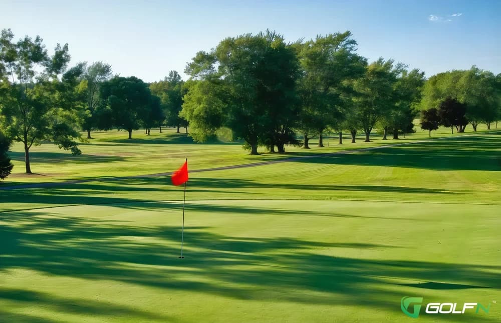 Skyland Golf Course in Hinckley, Ohio — public, 18-hole golf course