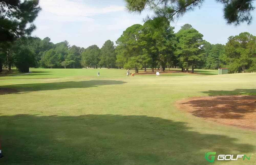Pine Burr Golf Course in Lillington, North Carolina — semi-private, 18-hole golf course