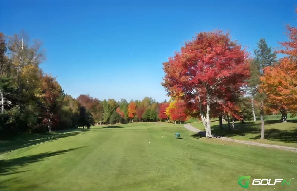 Hampton Court Palace Golf Club in Kingston-upon-Thames, England — semi-private, 18-hole golf course