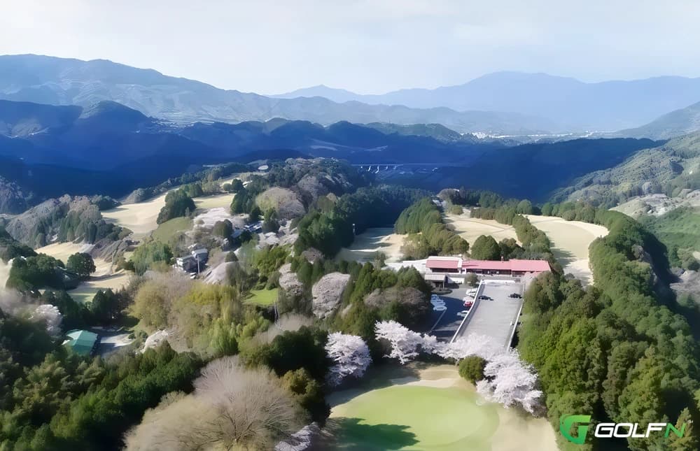 Left Green - Dongyeoju Golf Club in Yeoju-si, Gyeonggido β military, 18-hole golf course